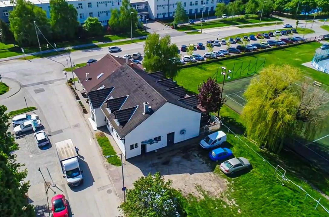 Bed and Breakfast Sempre Etterem Es Panzio Секешфегервар Екстер'єр фото